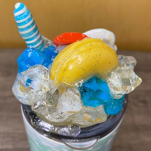 SJB Custom 20oz Stainless Steel Skinny Tumbler, with clear lid and metal straw - Picture 9 of 10